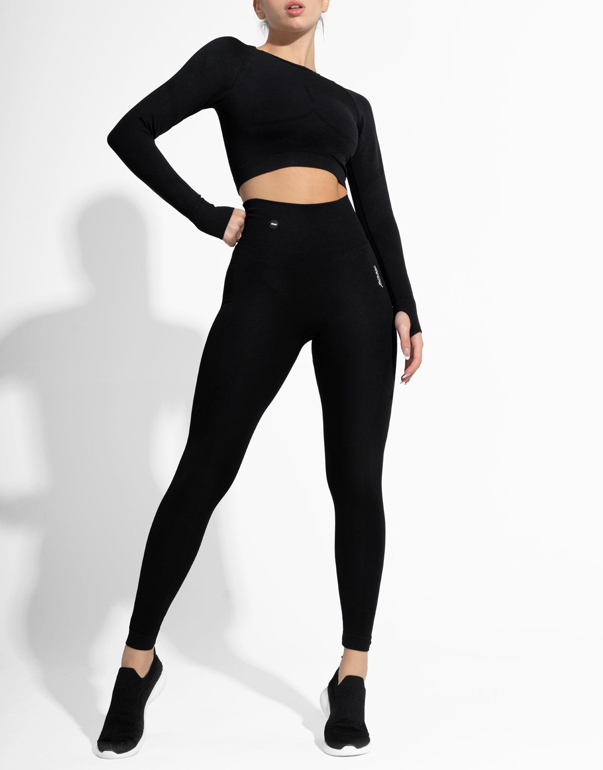 FIT BLACK SEAMLESS